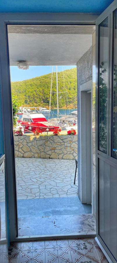 Guesthouse Porto Cres Exterior foto