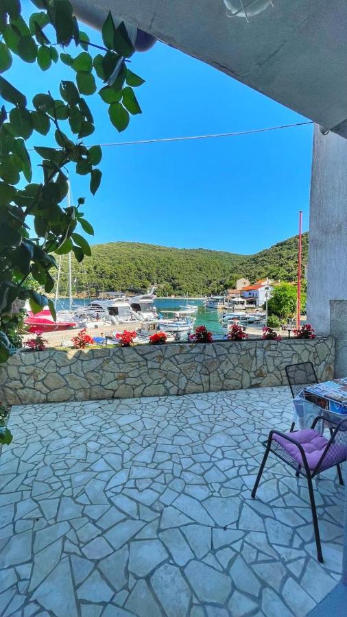 Guesthouse Porto Cres Exterior foto